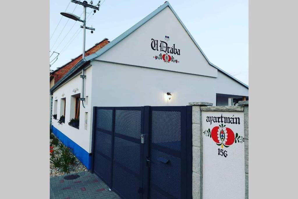 Apartman U Draba: Ubytovani Na Slovacku V Miloticich U Kyjova Milotice Dış mekan fotoğraf